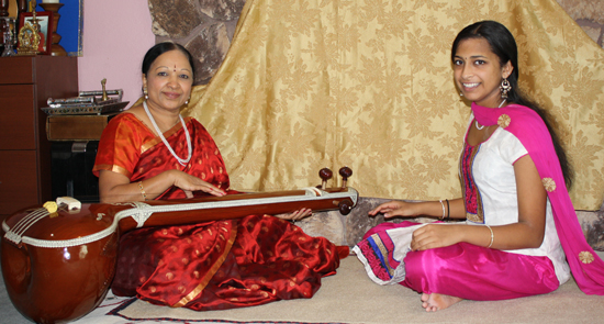 Master Carnatic vocalist Jayashree Varadarajan (left) and her 2015 apprentice Sravya Rallapalli (Photo: Prasad Rallapalli)