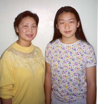 Mai Lee Vang Vue and her daughter and 2002 apprentice Pachia Vue